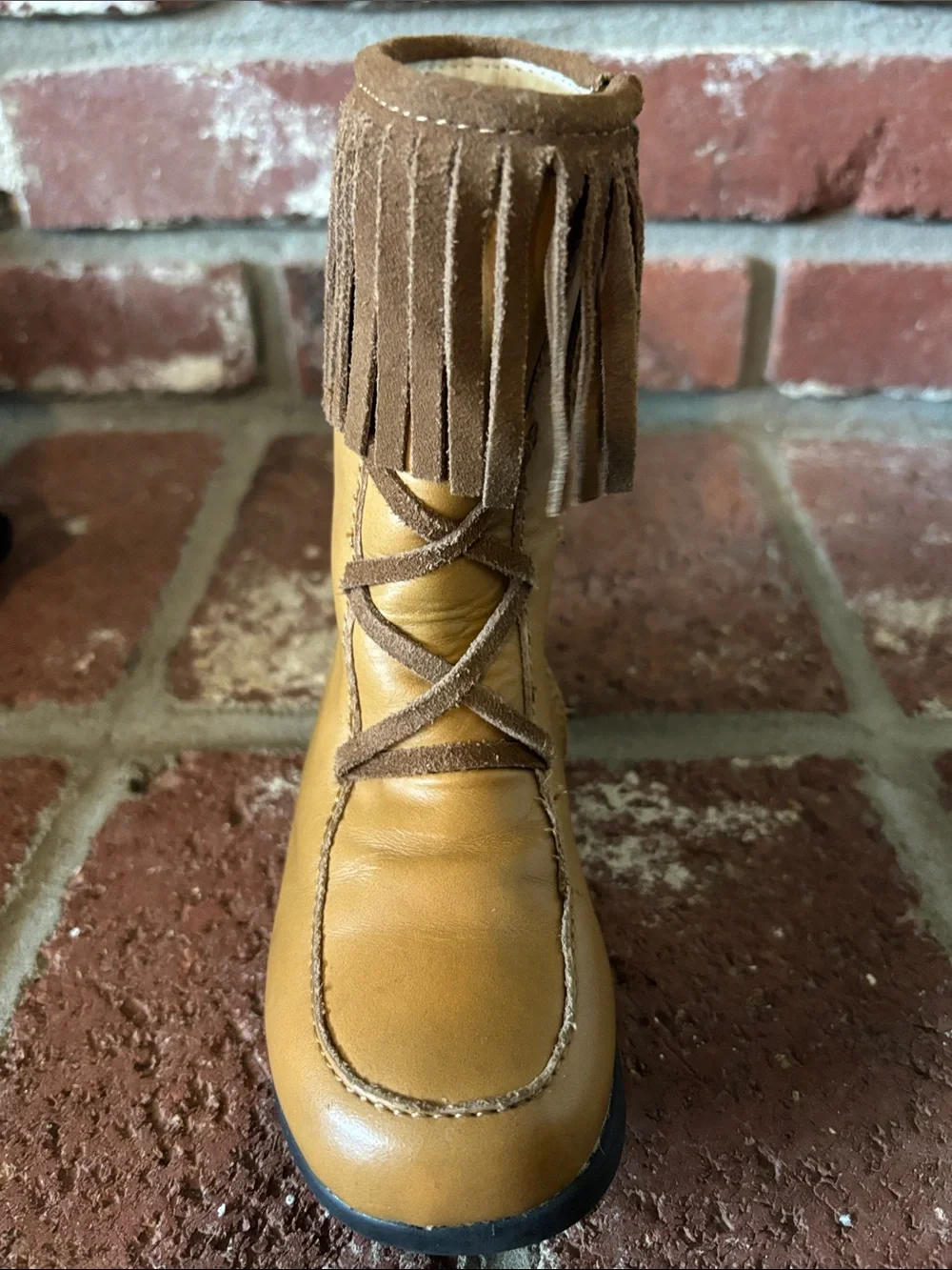 Momogrow Leather Moccasin Fringe Lace-Up Kids Boots Girl’s Size 10